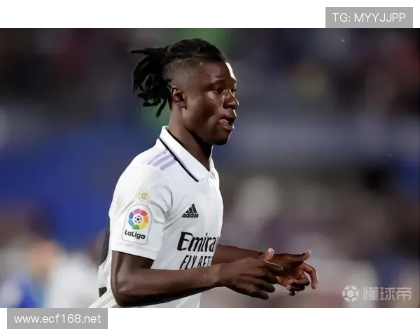 奥雷利安·楚阿梅尼：摩纳哥中场核心的战术角色解析