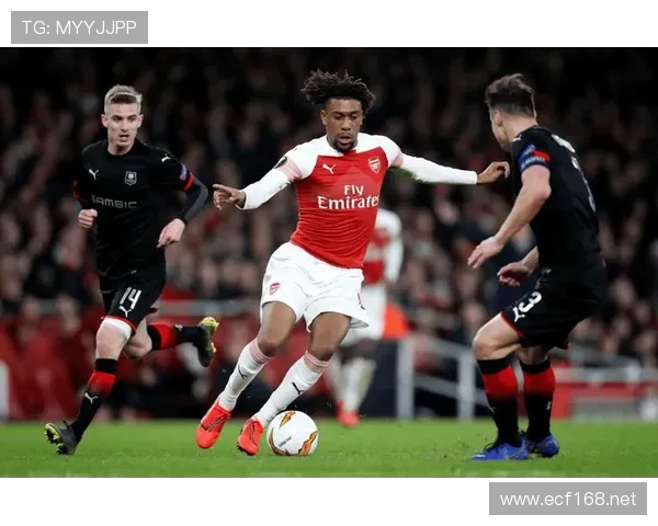 阿森纳防线稳定性出现问题,逐步反映在球队近期表现与竞争格局中 阿森纳防线稳定性出现问题,逐步反映在球队近期表现与竞争格局中