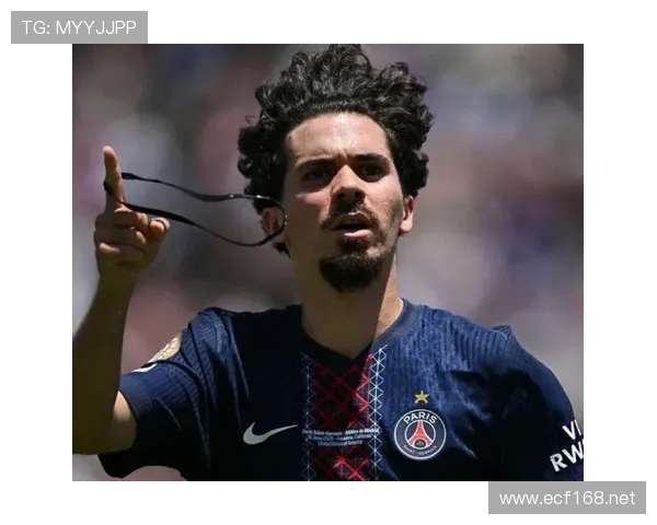 从技术型中场到组织枢纽：维蒂尼亚的成长轨迹